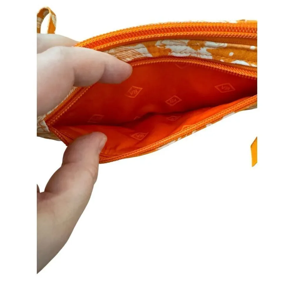 Vera Bradley Tennessee Volunteers Rain Garden Front-Zip Wristlet UT